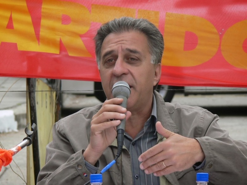Este viernes llega Nestor Pitrola a Olavarra